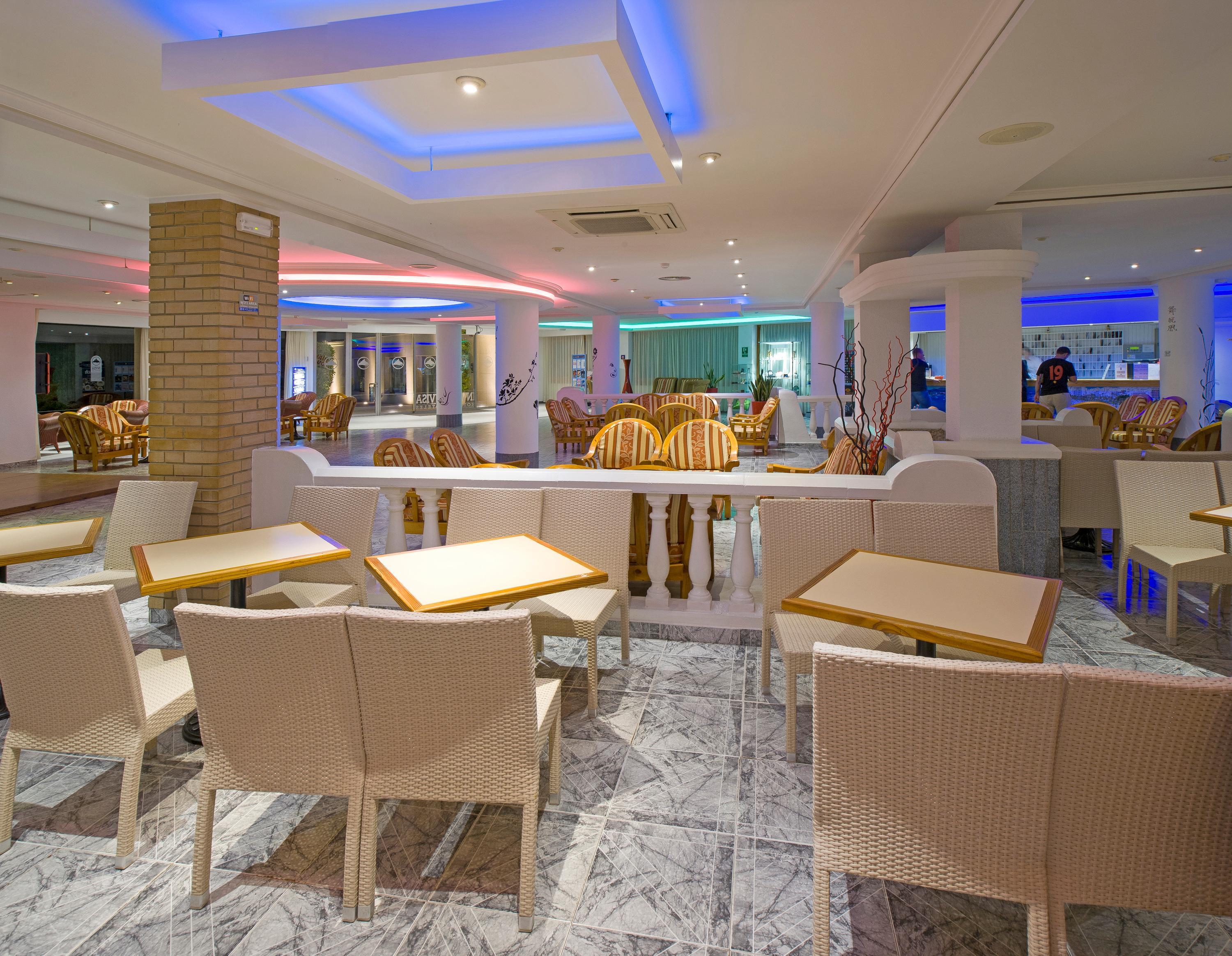 Invisa Hotel Es Pla - Adults Only Сан-Антоніо Екстер'єр фото