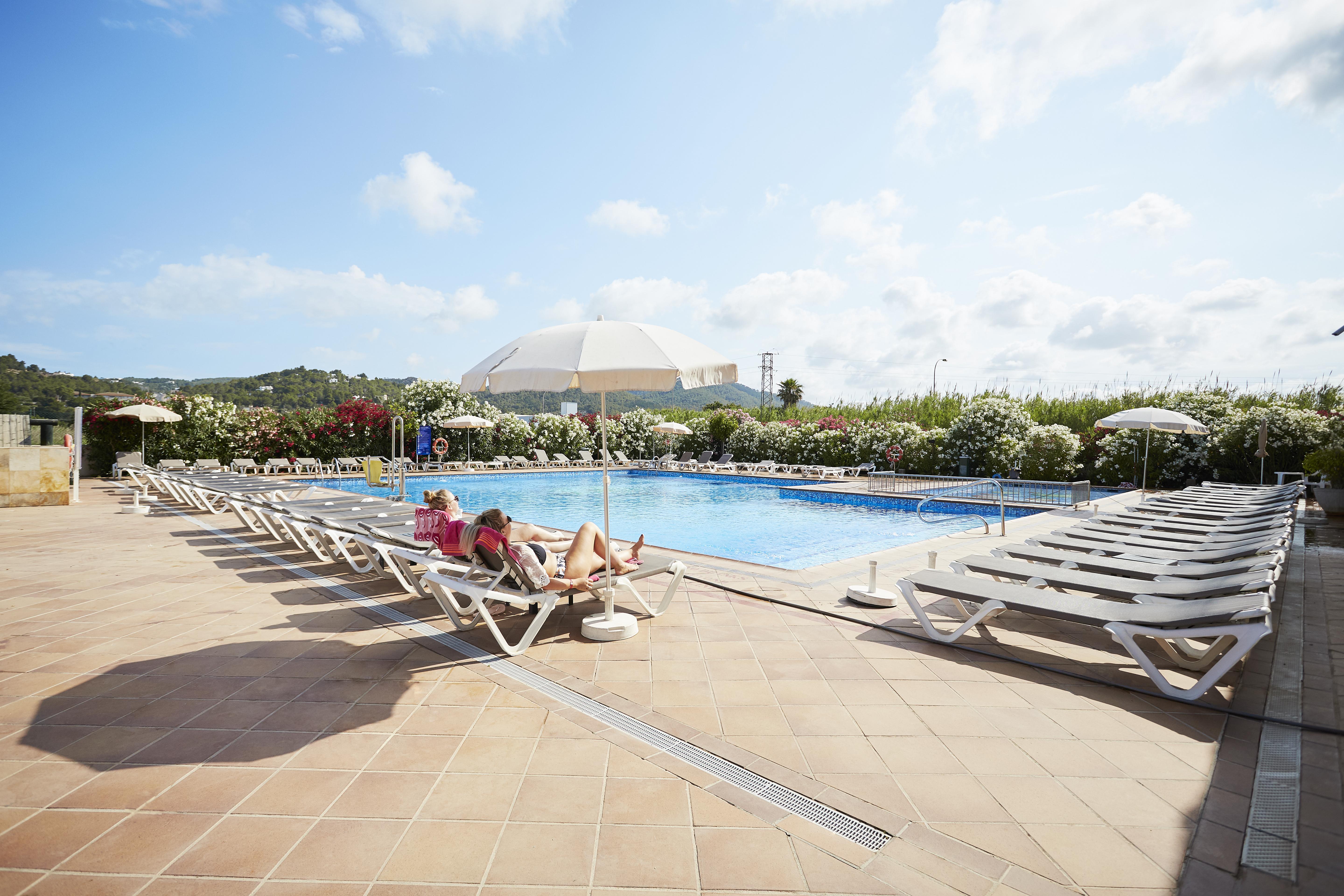 Invisa Hotel Es Pla - Adults Only Сан-Антоніо Екстер'єр фото